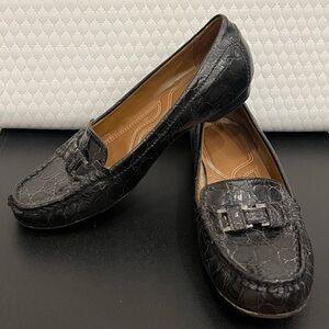 Naturalizer Elegant Black Loafers for Women - Size 5.5